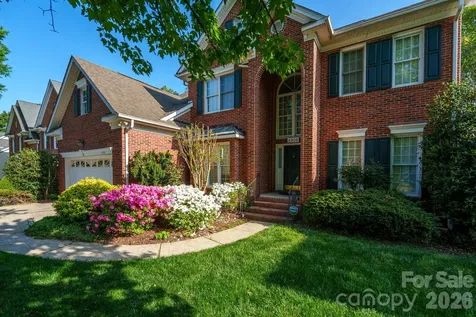 8908 Leinster Drive Charlotte NC 28277