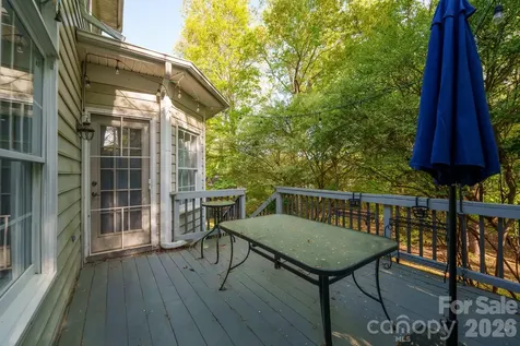 8908 Leinster Drive Charlotte NC 28277