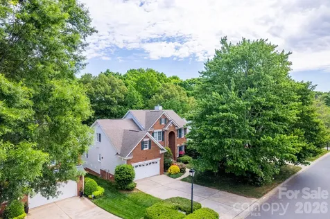 8908 Leinster Drive Charlotte NC 28277