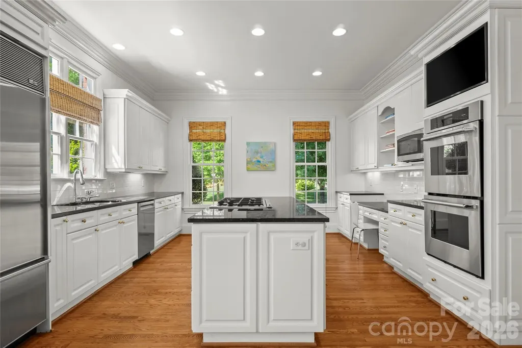 2046 Hopedale Avenue Charlotte NC 28207