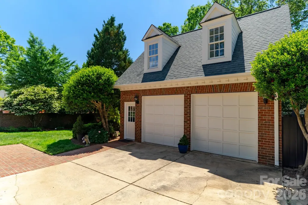 2046 Hopedale Avenue Charlotte NC 28207