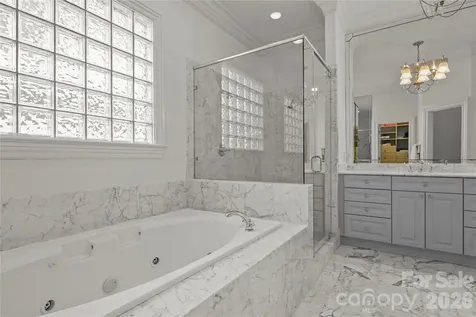 2046 Hopedale Avenue Charlotte NC 28207