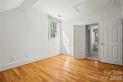 2046 Hopedale Avenue Charlotte NC 28207