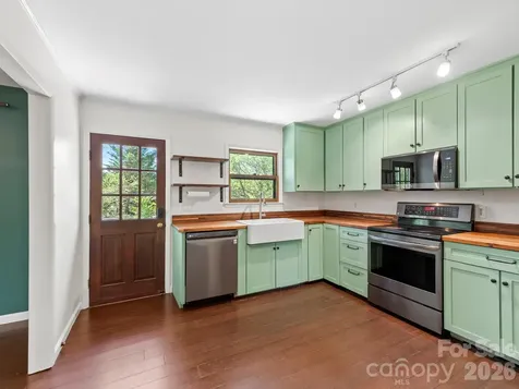 21 Dogwood Grove Asheville NC 28805