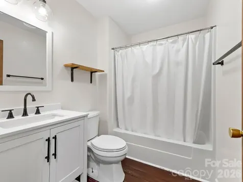 21 Dogwood Grove Asheville NC 28805