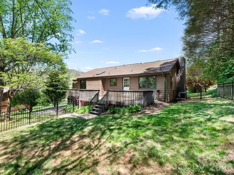21 Dogwood Grove Asheville NC 28805