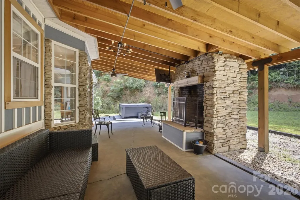 2570 Blowing Rock Boulevard Lenoir NC 28645