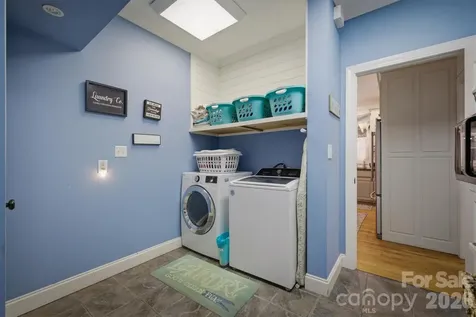 2570 Blowing Rock Boulevard Lenoir NC 28645