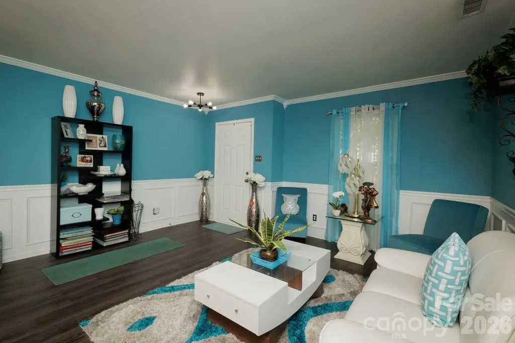 6135 Blue Ash Lane Charlotte NC 28215