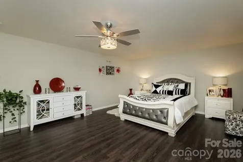 6135 Blue Ash Lane Charlotte NC 28215