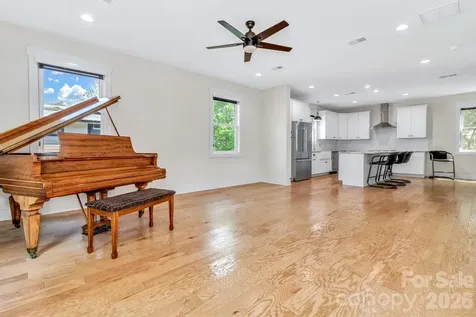 200 Stafford Street Black Mountain NC 28711