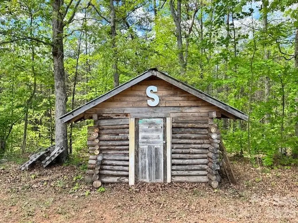 6702 Gold Mine Road Morganton NC 28655
