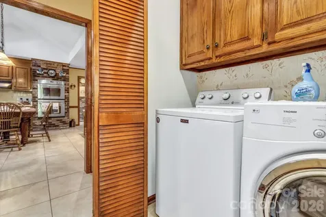 218 Brown Road Hendersonville NC 28791