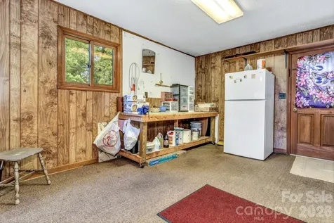 218 Brown Road Hendersonville NC 28791