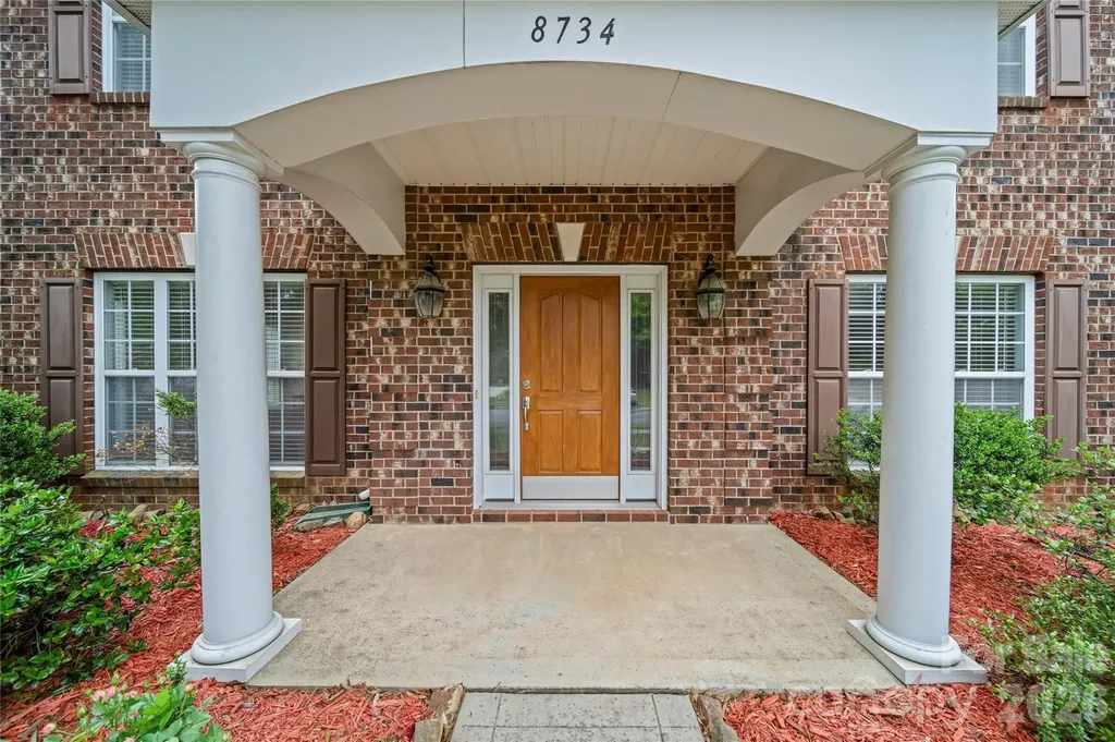 8734 Savannah Road Harrisburg NC 28075