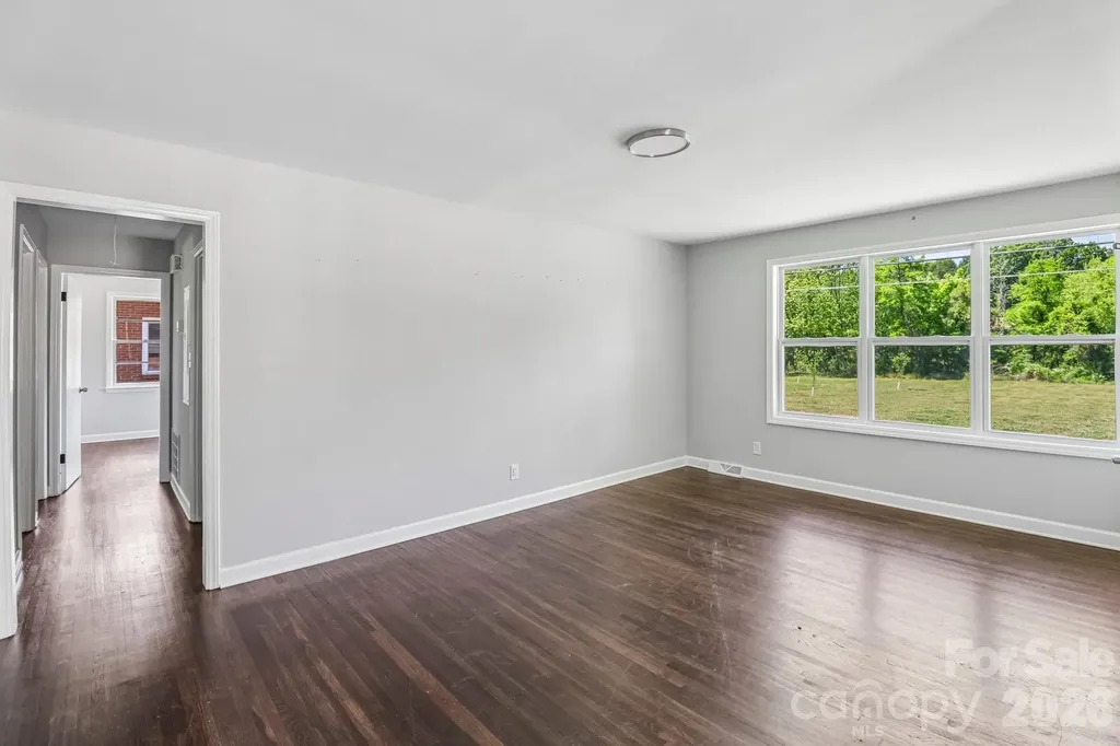 5320 Dolphin Lane Charlotte NC 28215