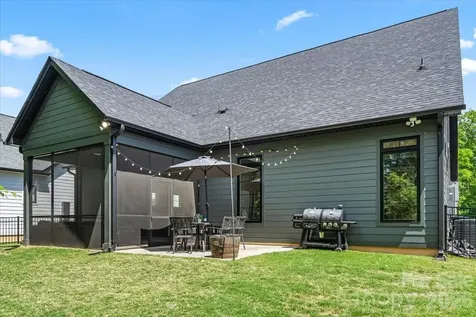 14125 Shelburne Village Drive Charlotte NC 28278