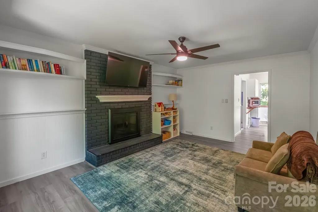 6070 Ferncliff Drive Concord NC 28027