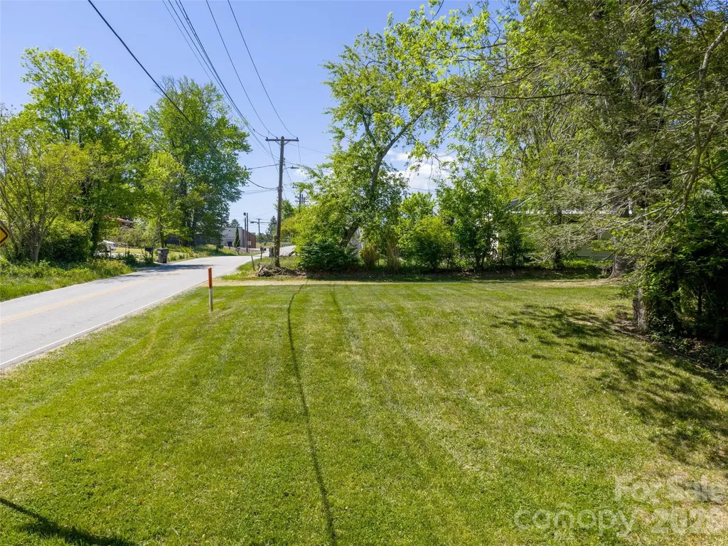 122 Glover Street Hendersonville NC 28792