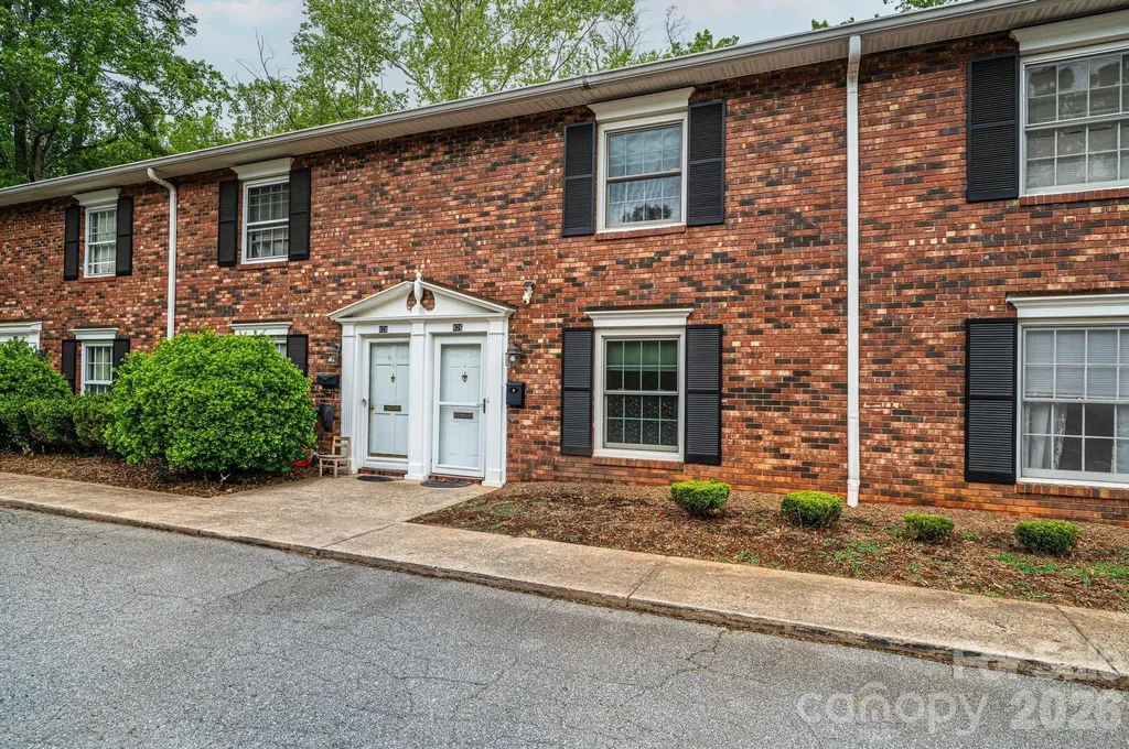 826 6th Street NW Hickory NC 28601
