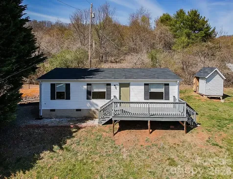10 Lands End Drive Candler NC 28715