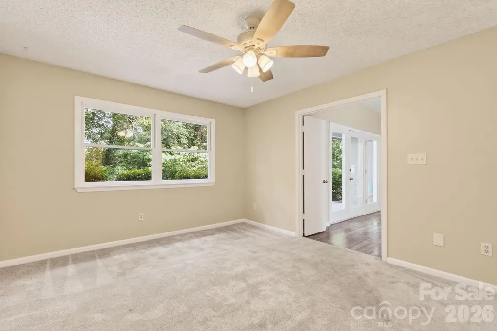 10 Laurel Place Drive Asheville NC 28803