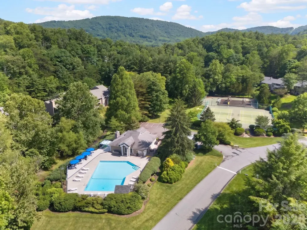 10 Laurel Place Drive Asheville NC 28803