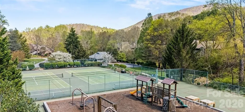 10 Laurel Place Drive Asheville NC 28803