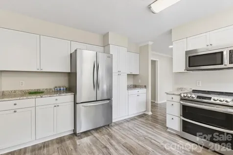 10 Laurel Place Drive Asheville NC 28803