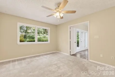 10 Laurel Place Drive Asheville NC 28803