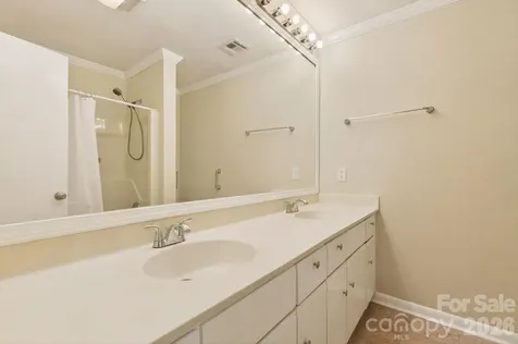 10 Laurel Place Drive Asheville NC 28803
