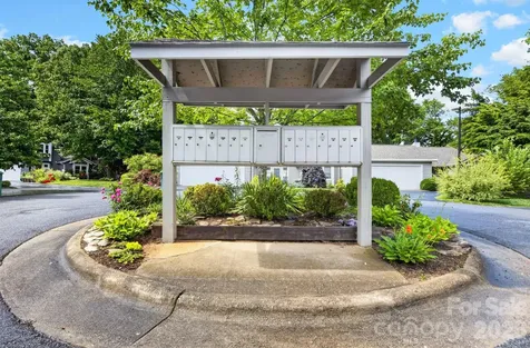 10 Laurel Place Drive Asheville NC 28803