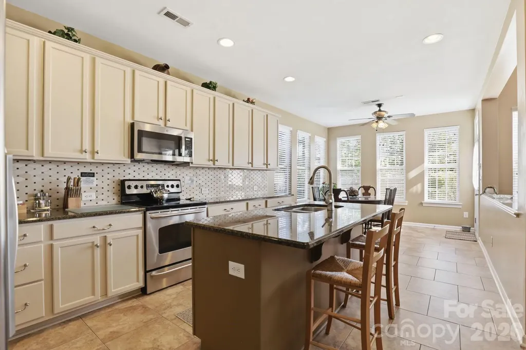 10122 Whiteburn Court Charlotte NC 28278