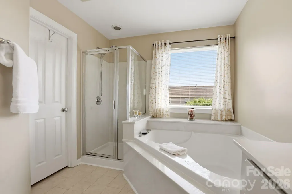10122 Whiteburn Court Charlotte NC 28278