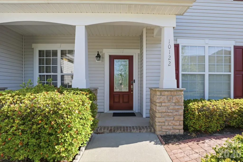 10122 Whiteburn Court Charlotte NC 28278