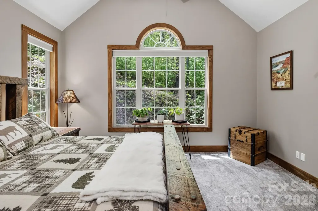 280 Bear River Lodge Trail Marshall NC 28753