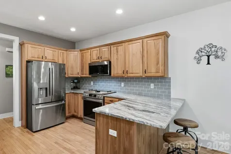 280 Bear River Lodge Trail Marshall NC 28753
