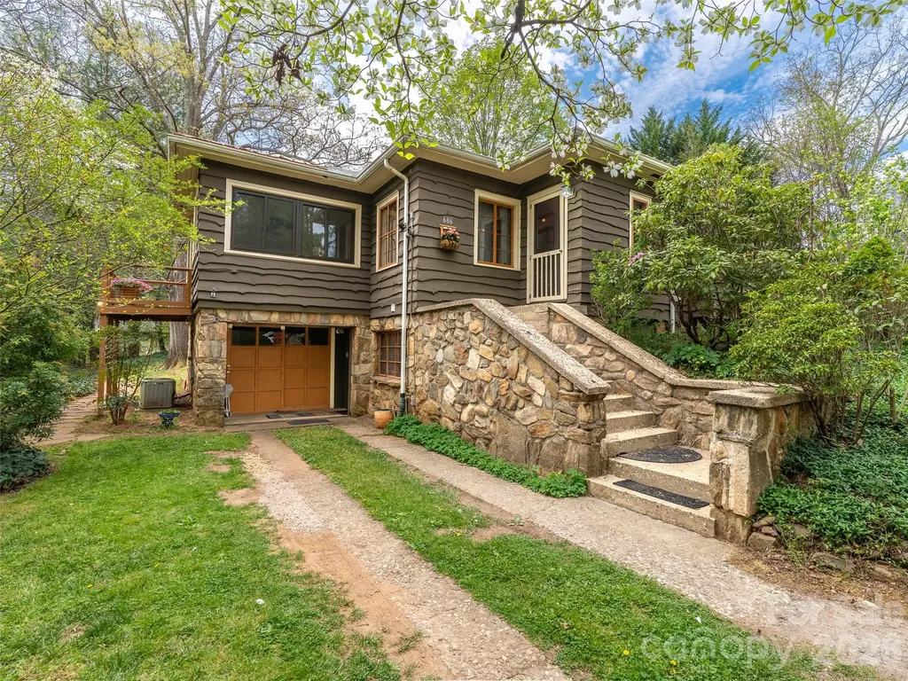 Asheville NC, 686 New Haw Creek Road