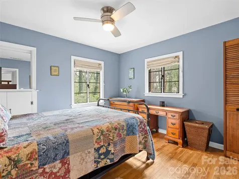 686 New Haw Creek Road Asheville NC 28805