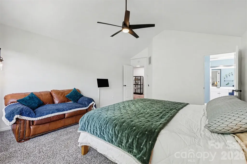 6213 Knightsgate Court Charlotte NC 28269