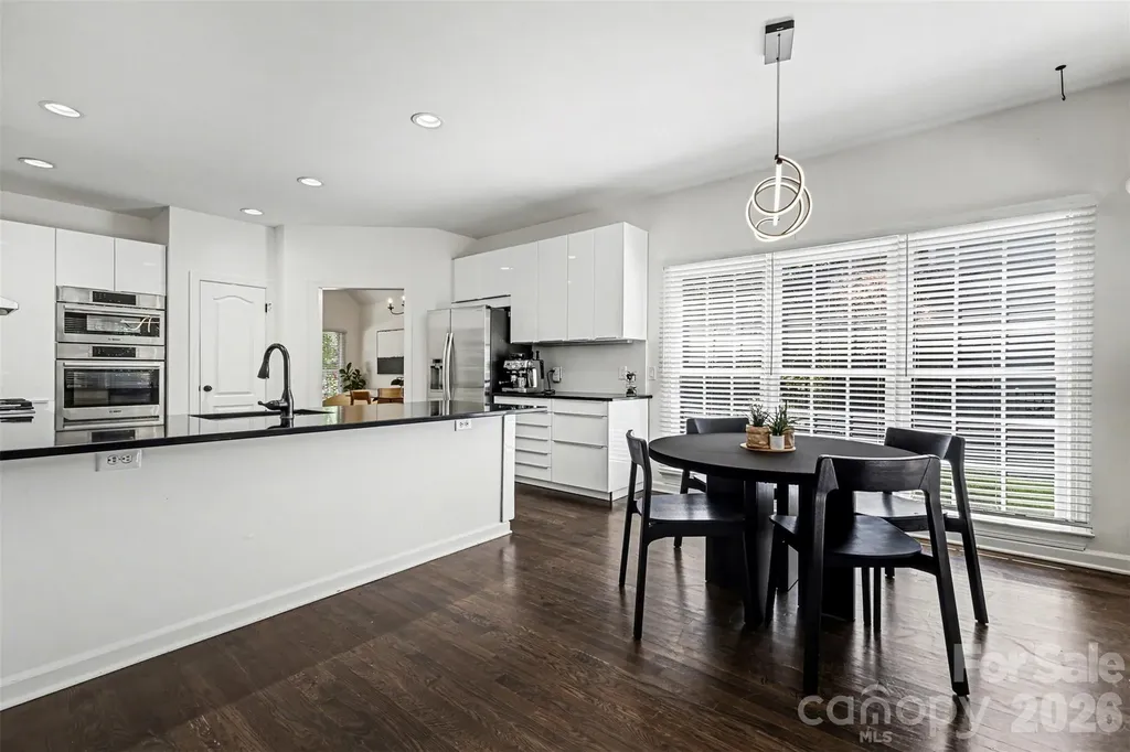 6213 Knightsgate Court Charlotte NC 28269