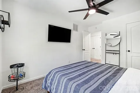 6213 Knightsgate Court Charlotte NC 28269