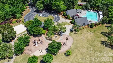 6213 Knightsgate Court Charlotte NC 28269