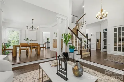 6213 Knightsgate Court Charlotte NC 28269