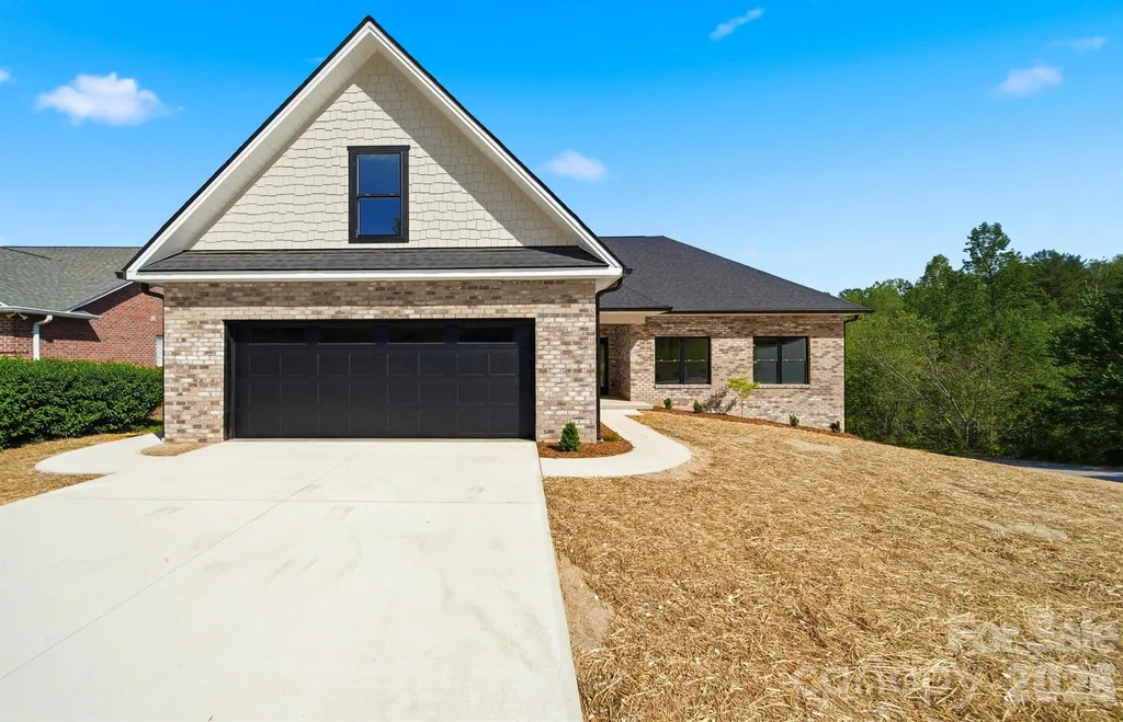 426 Huntington Woods Street SE Lenoir NC 28645