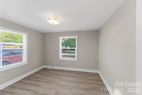 2405 Greenland Avenue Charlotte NC 28208