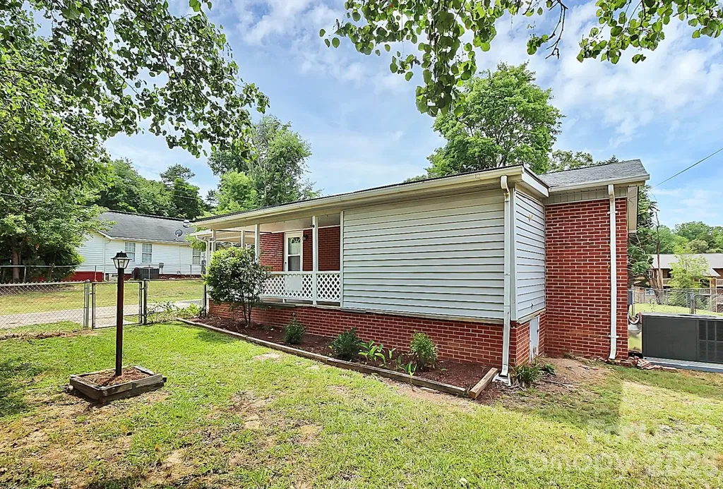 1017 Mclain Road Kannapolis NC 28083
