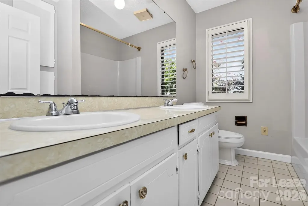 8109 Reames Road Charlotte NC 28216