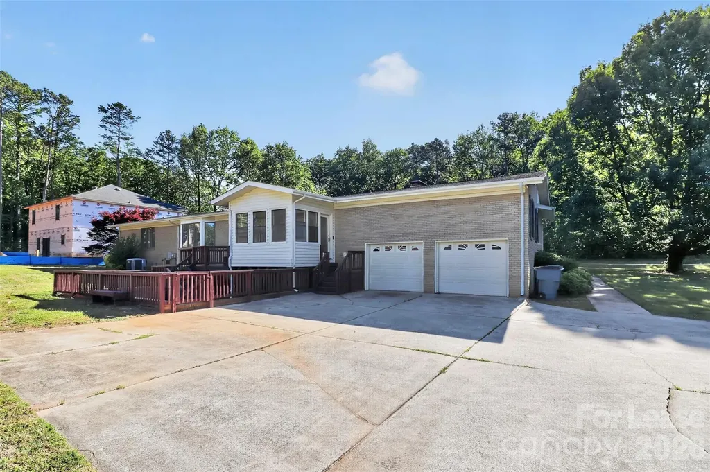 8109 Reames Road Charlotte NC 28216