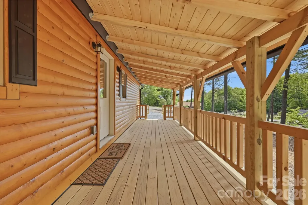 387 Tree Top Circle Fleetwood NC 28626